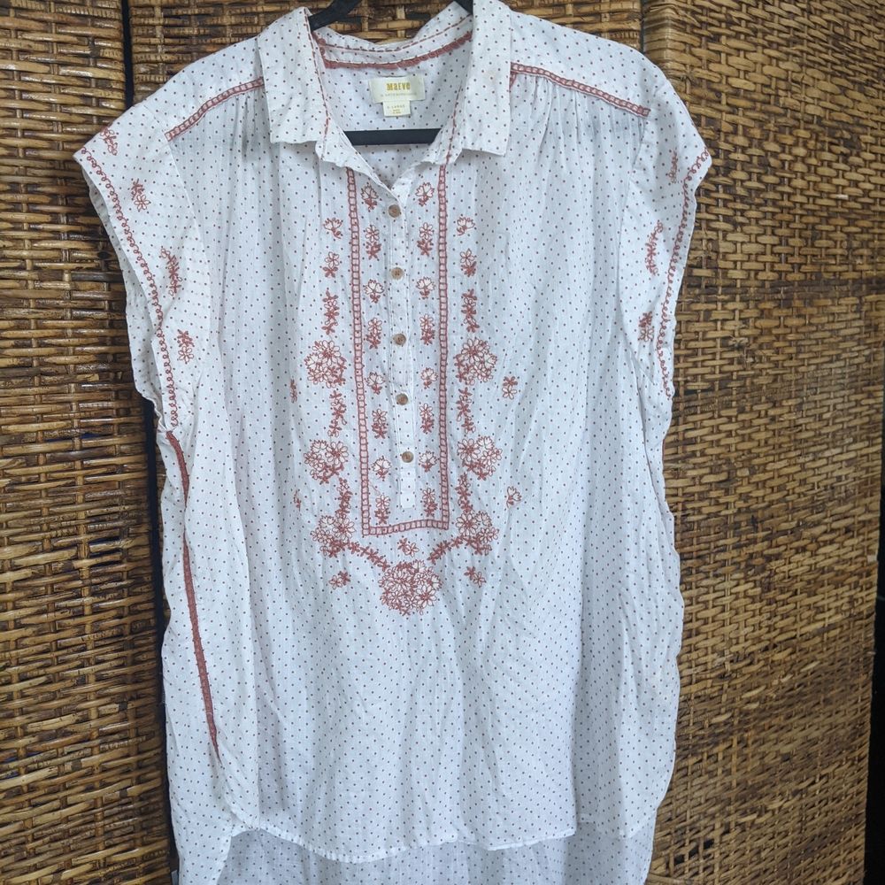 Maeve White Sleeveless Embroidered Button-Front Top - Rust Accent